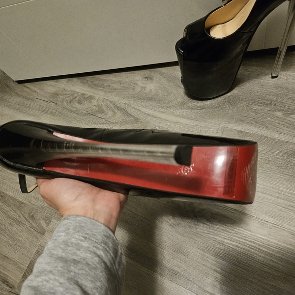 10 inch Heels - Picture 2 of 3